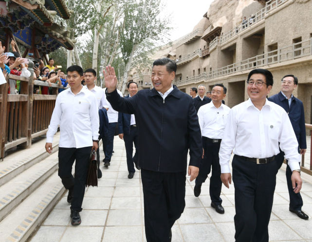 xi-jinping-in-dunhuang-1.jpg