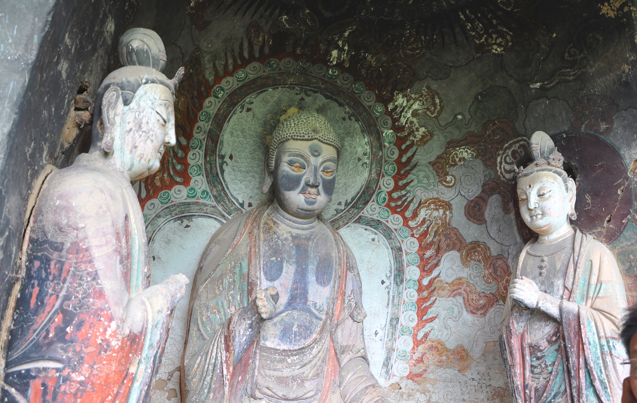 maijishan-grottoes-2.jpg