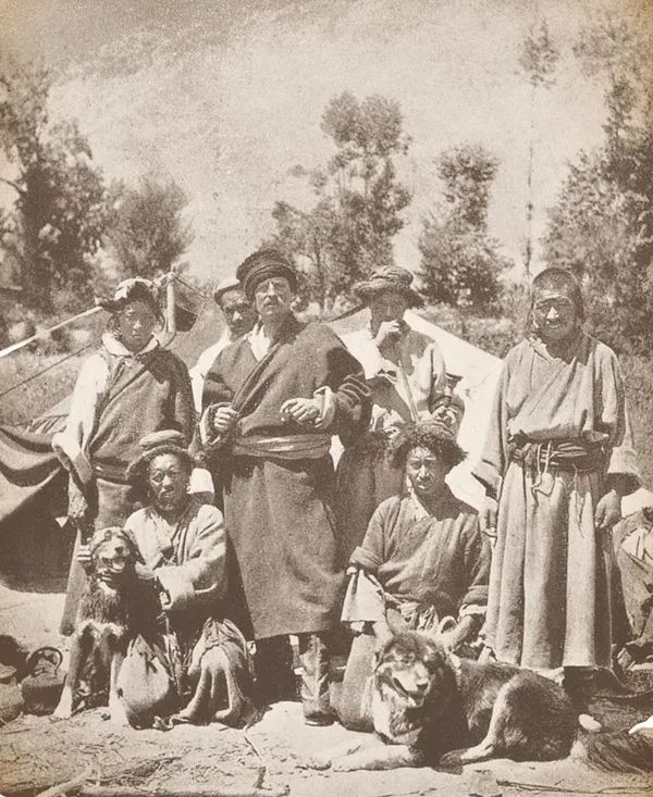 sven-hedin-kashgar.jpg