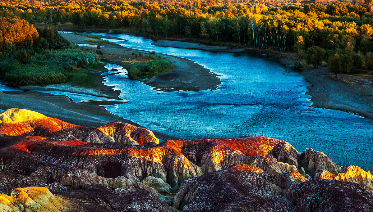 five-colored-beach-1.jpg