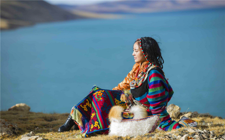 Ethnic Minorities and Customs in Qinghai