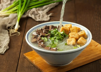 Duck Blood and Vermicelli Soup.jpg