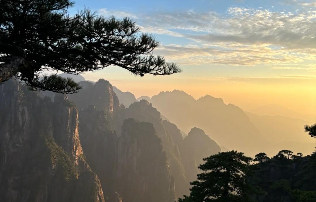 Huangshan Mountain_1.jpg