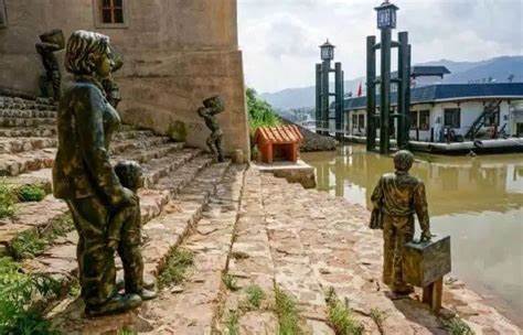 Steamboat wharf.jpg