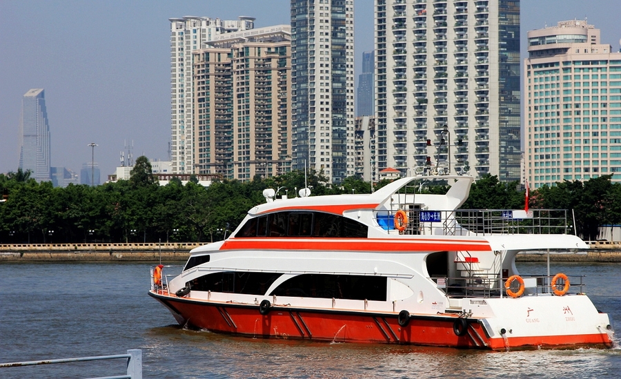 water bus Guangzhou.jpg