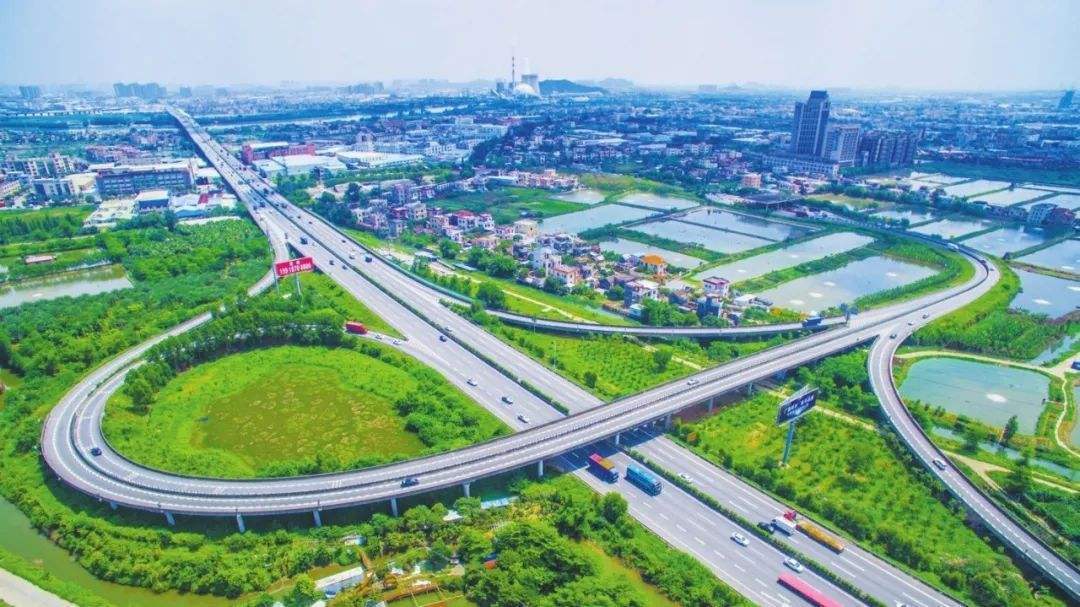 Guangzhou Highway.jpg