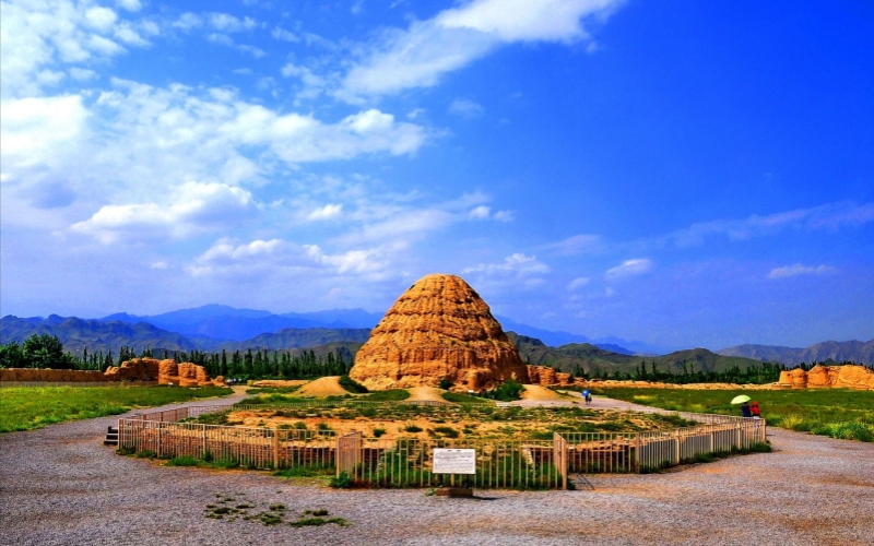 11 Days China Northwest Adventure Tour: Xi'an, Ningxia, and Gansu