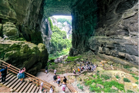 5-Day Chongqing Tour: Explore Wulong Karst & Dazu Rock Carvings