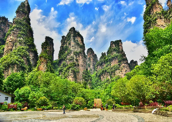 9 Days Picturesque Zhangjiajie & Fenghuang Tour