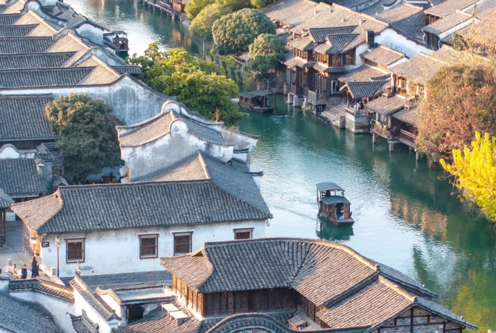 10 Days Huangshan-Hangzhou-Suzhou-Shanghai Tour